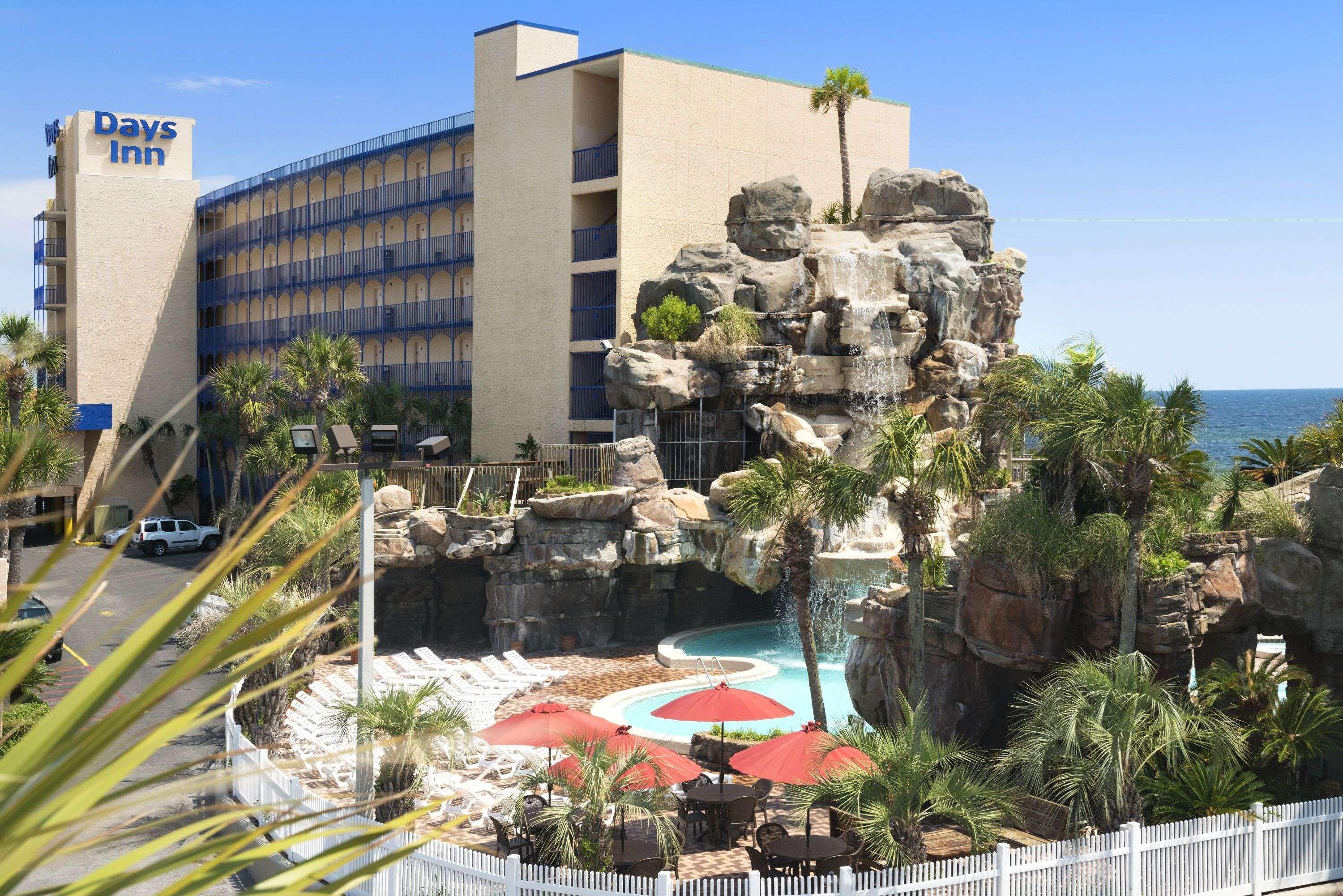Days Inn By Wyndham Panama City Beach/Ocean Front Eksteriør billede