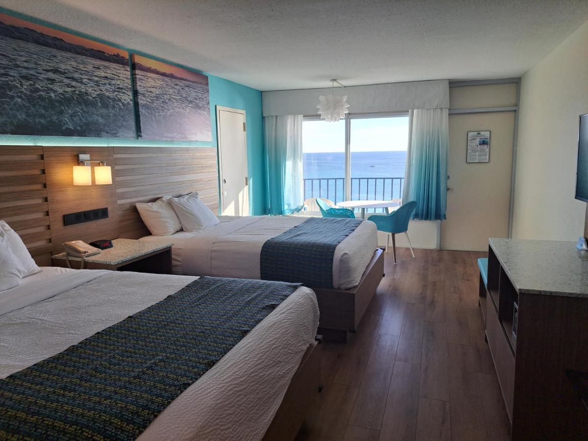 Days Inn By Wyndham Panama City Beach/Ocean Front Eksteriør billede