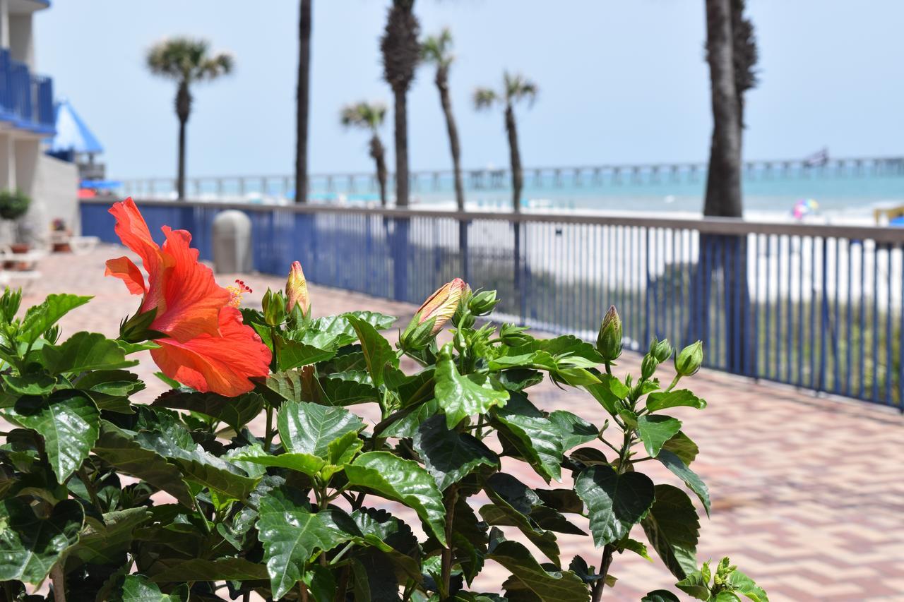 Days Inn By Wyndham Panama City Beach/Ocean Front Eksteriør billede