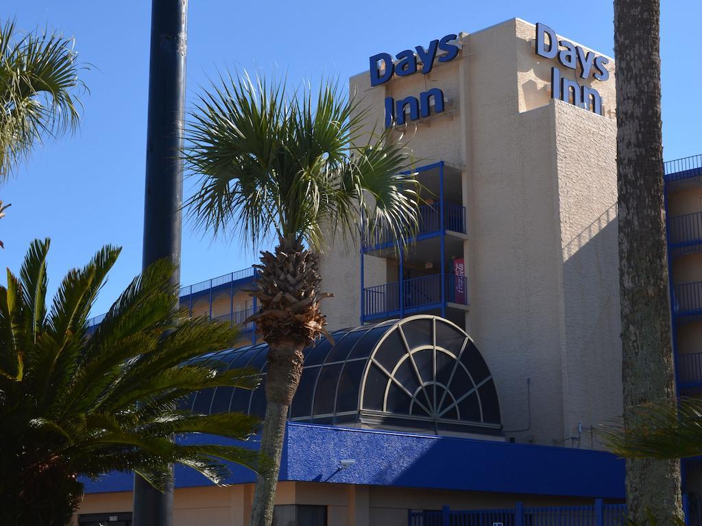 Days Inn By Wyndham Panama City Beach/Ocean Front Eksteriør billede